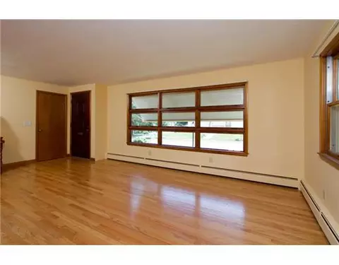 79 Second Ave, Warwick, RI 02888 photo 10
