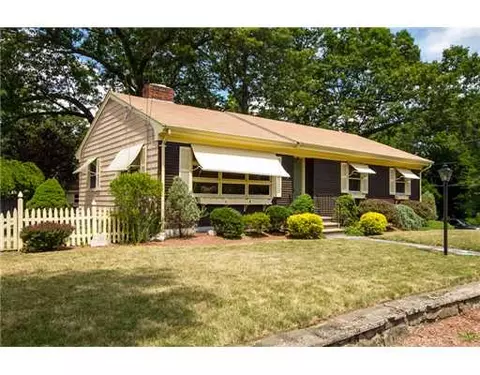 79 Second Ave, Warwick, RI 02888 photo 1
