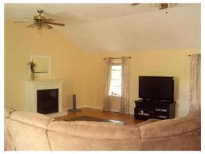 509 Walnut Hill Rd, Woonsocket, RI 02895 photo 6