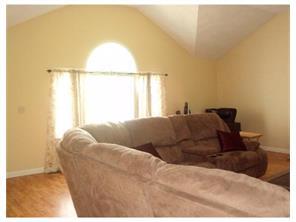 509 Walnut Hill Rd, Woonsocket, RI 02895 photo 7
