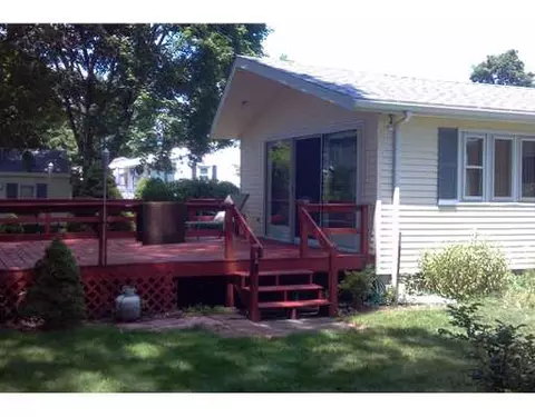 41 Armory Dr, Warwick, RI 02886 photo 5