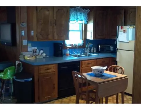 41 Armory Dr, Warwick, RI 02886 photo 8