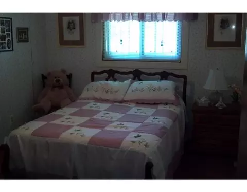 41 Armory Dr, Warwick, RI 02886 photo 13