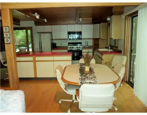 62 Angell Rd, Glocester, RI 02814 photo 6