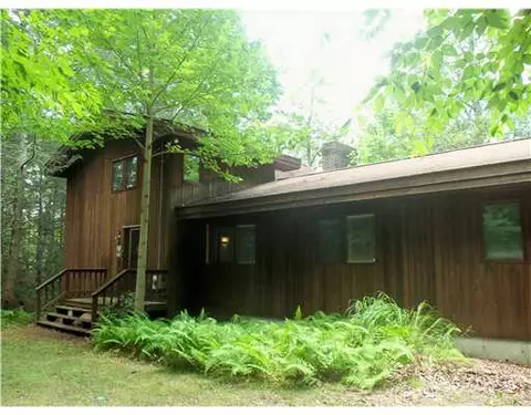 62 Angell Rd, Glocester, RI 02814 photo 1