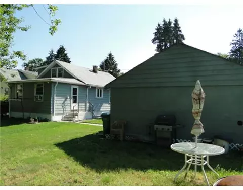 15 Proctor Ave, Warwick, RI 02888 photo 10