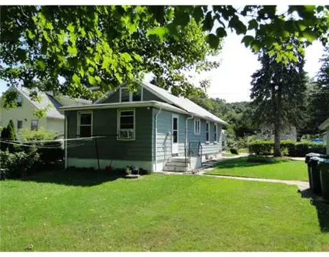15 Proctor Ave, Warwick, RI 02888 photo 9