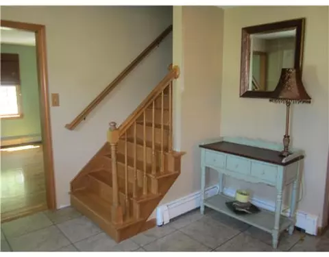 79 Tara Ln, Woonsocket, RI 02895 photo 13