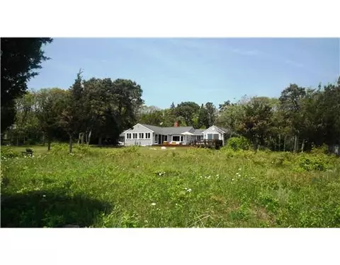 51 Bourne Point Rd, Wareham, MA 02571 photo 1