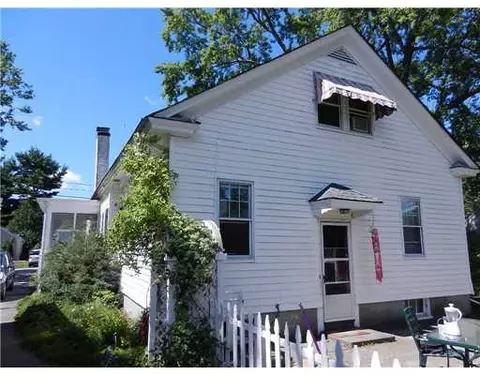 33 Potters Ave, Warwick, RI 02886 photo 12
