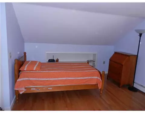 33 Potters Ave, Warwick, RI 02886 photo 10