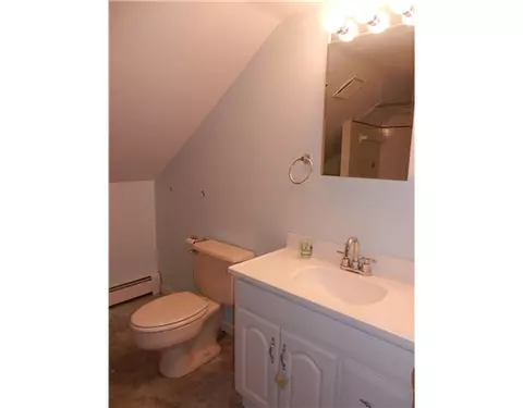 33 Potters Ave, Warwick, RI 02886 photo 11