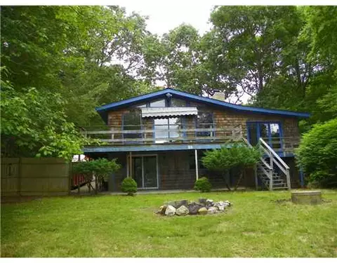 10 W Shore Dr, Exeter, RI 02822 photo 2