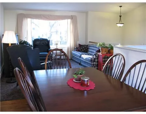 10 Wilde Field Dr, Warwick, RI 02889 photo 7