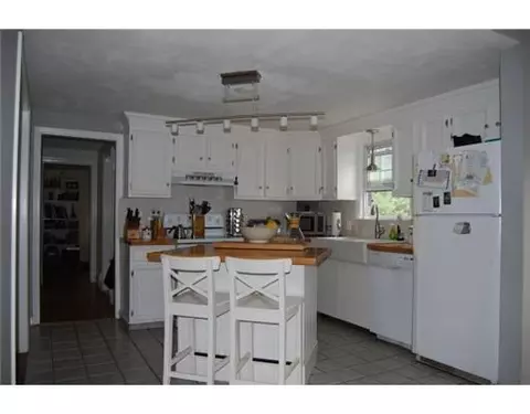 23 Westbrook Rd, Warwick, RI 02886 photo 9