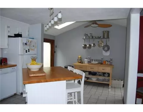 23 Westbrook Rd, Warwick, RI 02886 photo 8