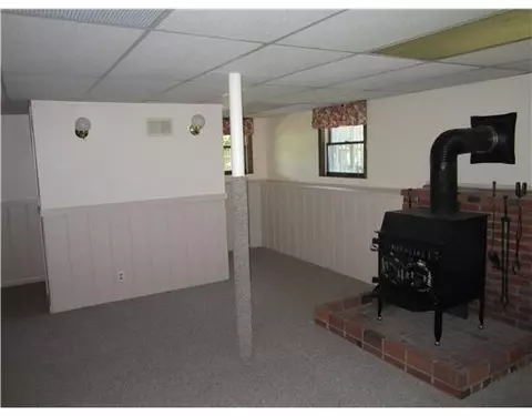 6 Longfellow Dr, Coventry, RI 02816 photo 10