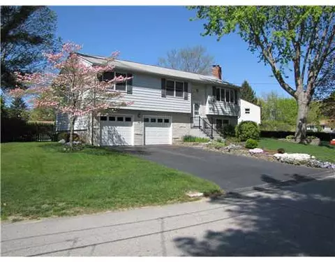 6 Longfellow Dr, Coventry, RI 02816 photo 1