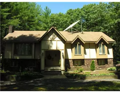 54 Rustic Acres Dr, Glocester, RI 02814 photo 5