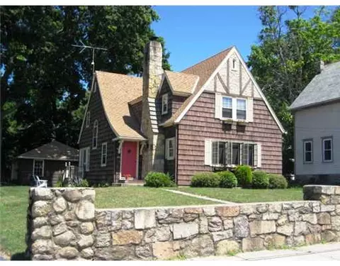 282 Gaskill St, Woonsocket, RI 02895 photo 17