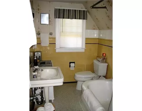 282 Gaskill St, Woonsocket, RI 02895 photo 13