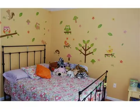 25 Ashbrook Dr, Cranston, RI 02921 photo 14