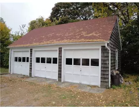 119 Granite St, Westerly, RI 02891 photo 3