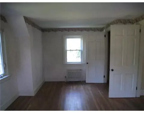 94 Beechcrest St, Warwick, RI 02888 photo 8