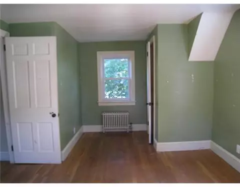 94 Beechcrest St, Warwick, RI 02888 photo 9
