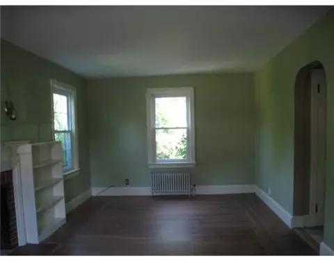 94 Beechcrest St, Warwick, RI 02888 photo 5