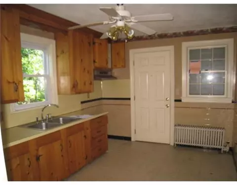 94 Beechcrest St, Warwick, RI 02888 photo 7