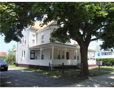 131 Grove St, Woonsocket, RI 02895 photo 2