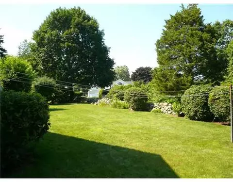 17 Rosemere Rd, Cumberland, RI 02864 photo 4