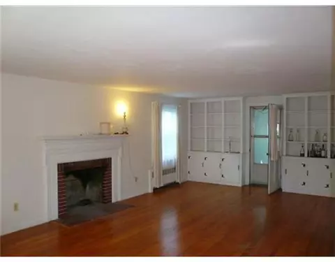 17 Rosemere Rd, Cumberland, RI 02864 photo 6
