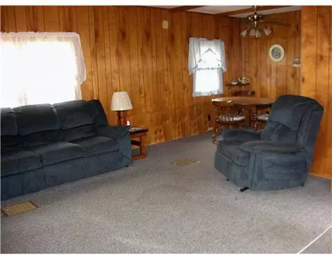43 Timothy Dr, Pawtucket, RI 02703 photo 9