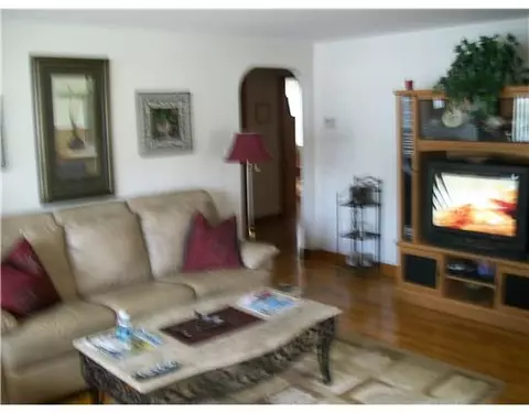3 Park St, Johnston, RI 02919 photo 2