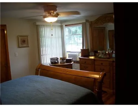 3 Park St, Johnston, RI 02919 photo 5