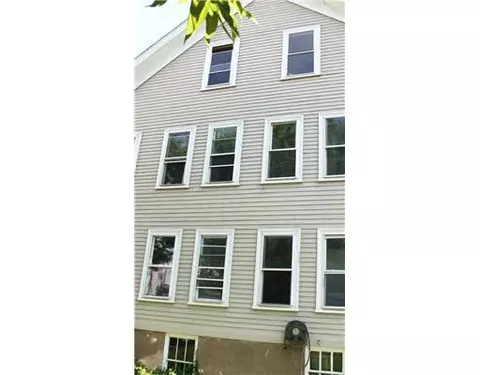 249 Grove St, Woonsocket, RI 02895 photo 4