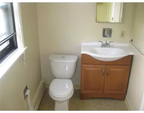 130 Arnold St, Woonsocket, RI 02895 photo 7