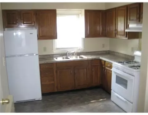 130 Arnold St, Woonsocket, RI 02895 photo 6