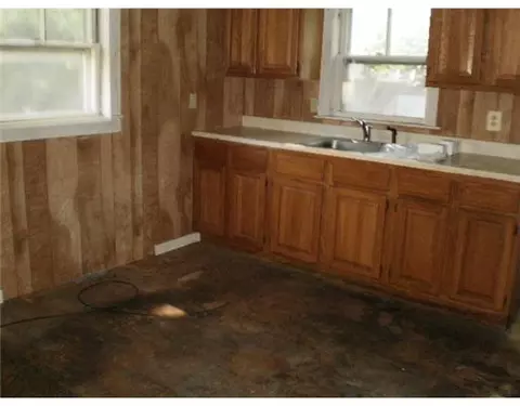 76 Uncas St, Warwick, RI 02889 photo 4