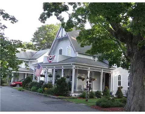 9 Tenth Ave, Warwick, RI 02886 photo 1