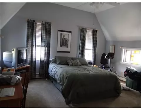 9 Tenth Ave, Warwick, RI 02886 photo 11