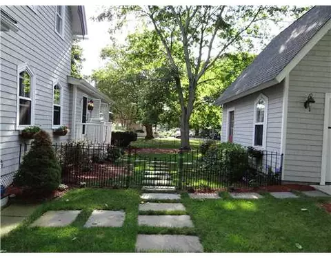 9 Tenth Ave, Warwick, RI 02886 photo 14
