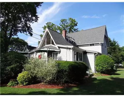 9 Tenth Ave, Warwick, RI 02886 photo 17