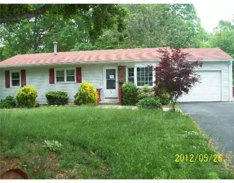 30 Jambray Ave, Warwick, RI 02886 photo 1