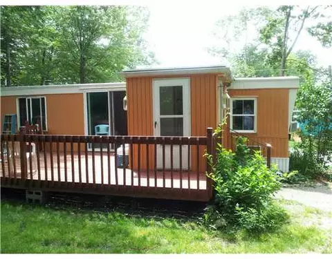8 Davis Dr, Glocester, RI 02814 photo 7