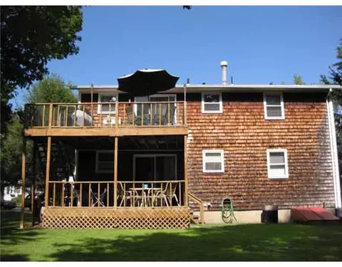 51 High St, Warwick, RI 02886 photo 2