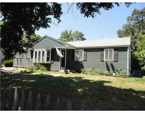 91 Haven St, Warwick, RI 02889 photo 1