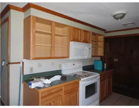 91 Haven St, Warwick, RI 02889 photo 3